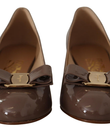 Salvatore Ferragamo Elegant Caraway Brown Pumps with Vara Bow