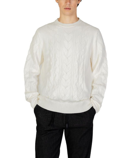 Hamaki-Ho White Acrylic Sweater