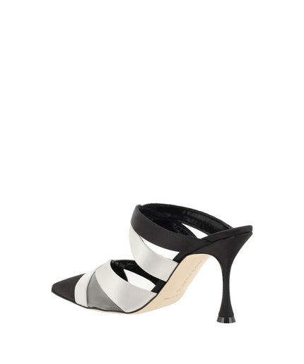 Manolo Blahnik Oyounak Pumps